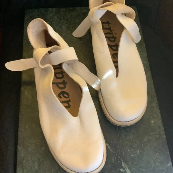 Vintage Trippen White Cream Unisex Leather Flats shoes EUR  display picture 2